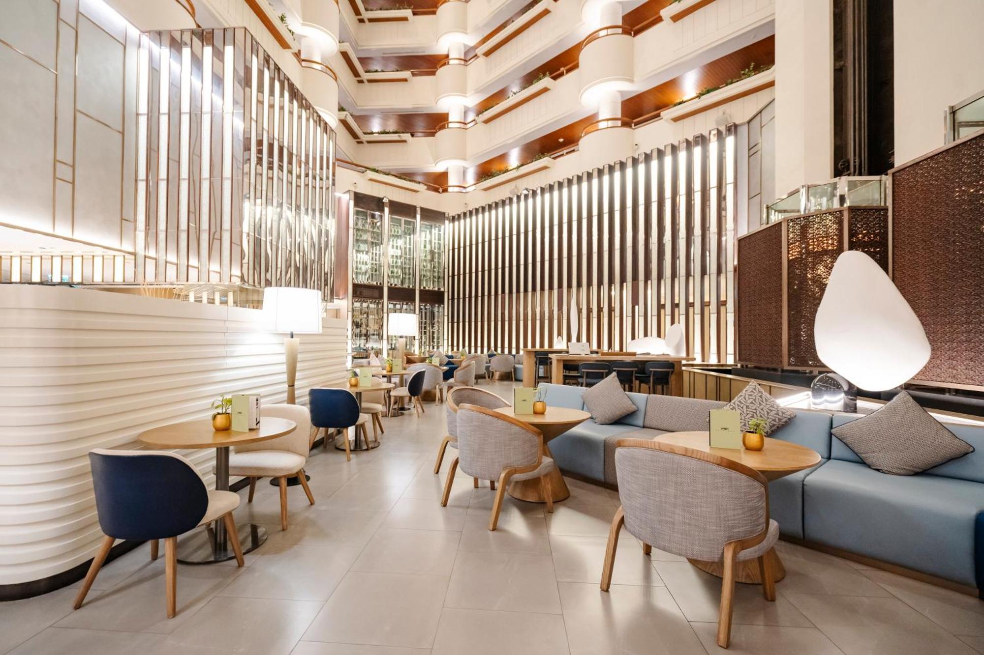 โรงแรม คราวน์ พลาซ่า กรุงเทพ สวนลุมพินี