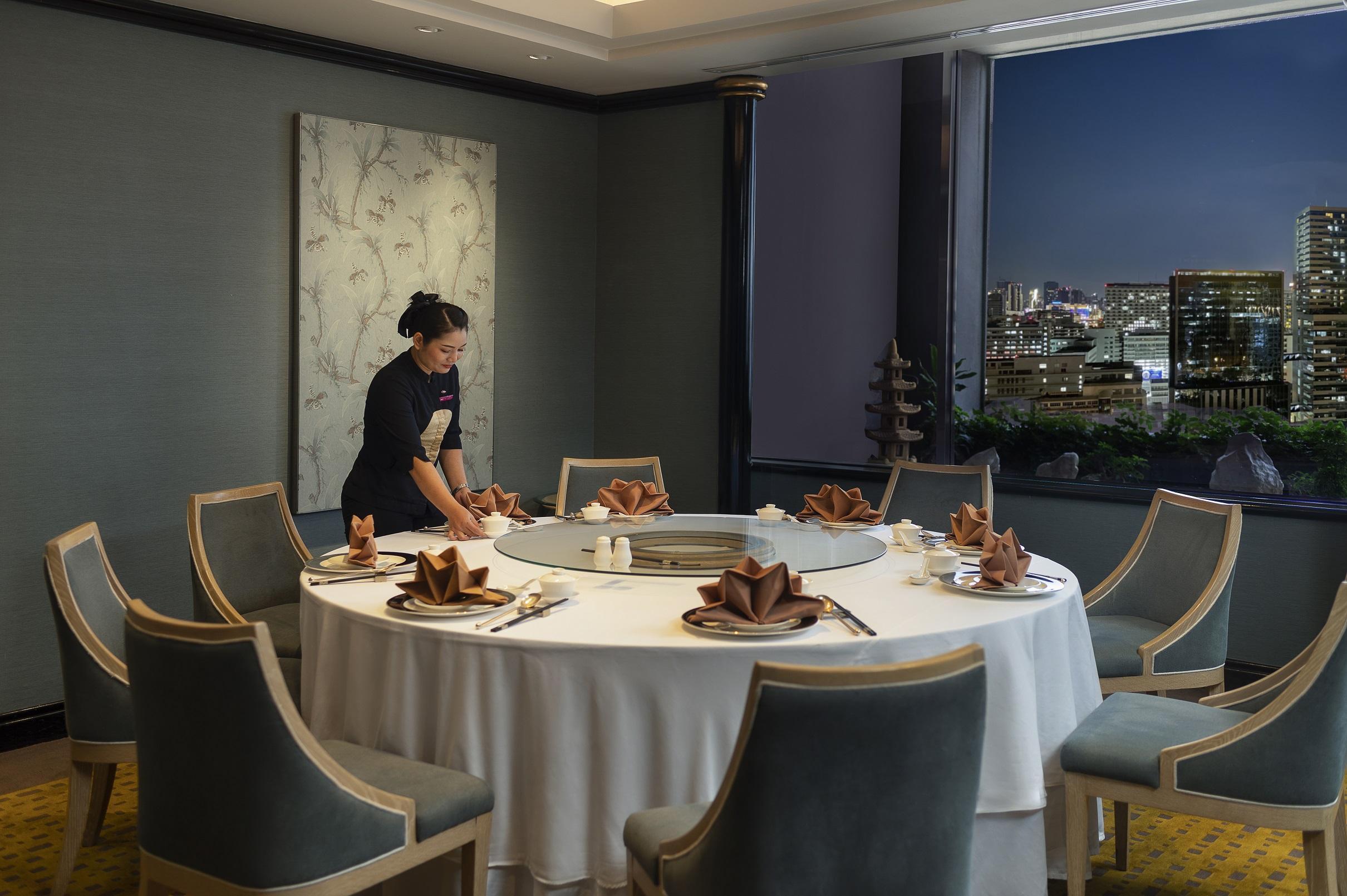 Crowne Plaza Lumpini Park By Ihg 5* 曼谷