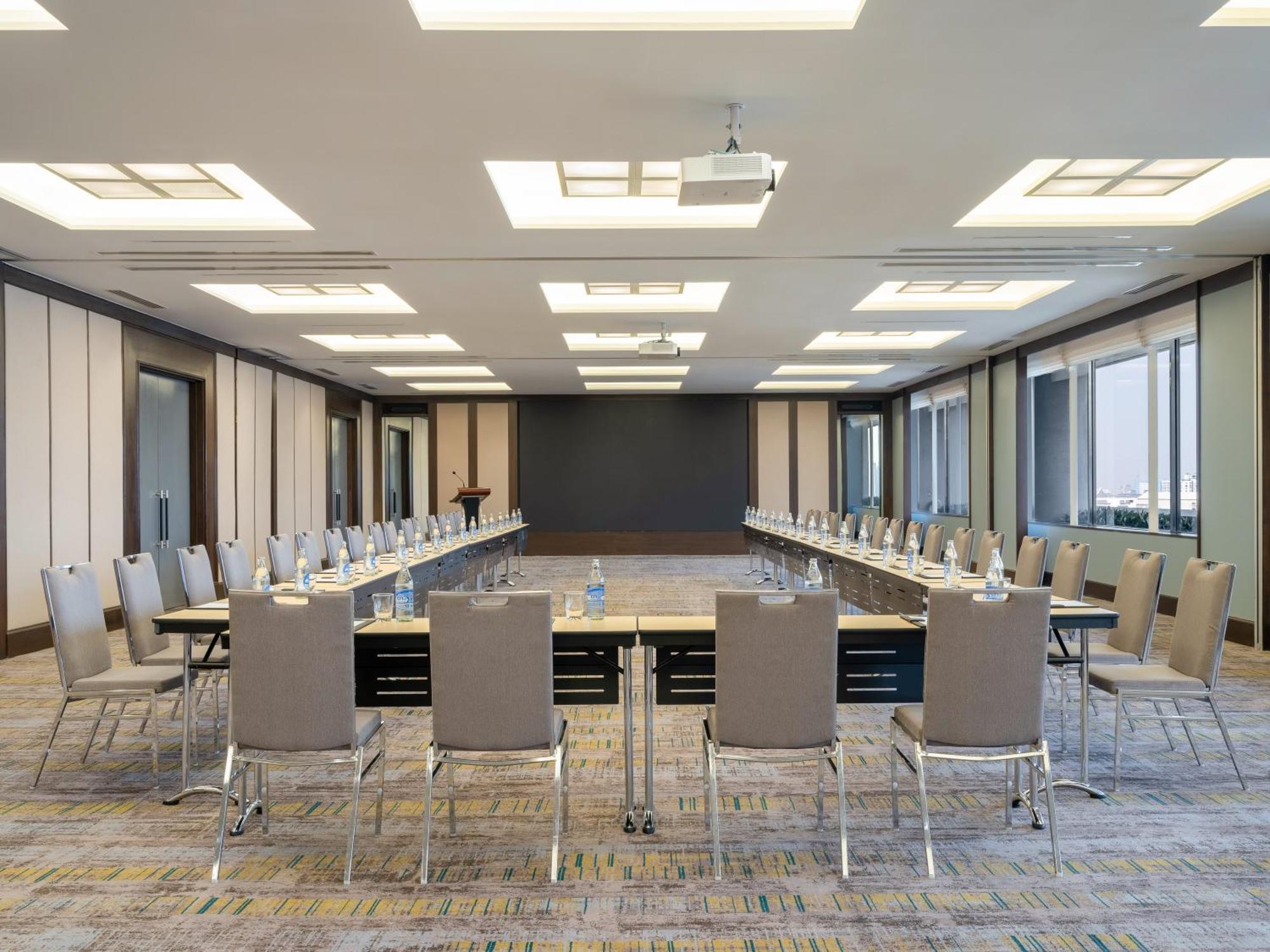 酒店 Crowne Plaza Lumpini Park By Ihg 5*